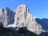 Il Rifugio con Cima Tosa, il Canalone Neri e il Crozzon di Brenta